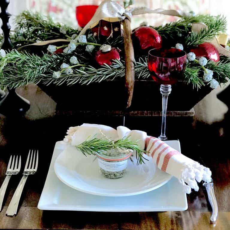 Holiday Table With Easy To Make Gourmet Party Favors