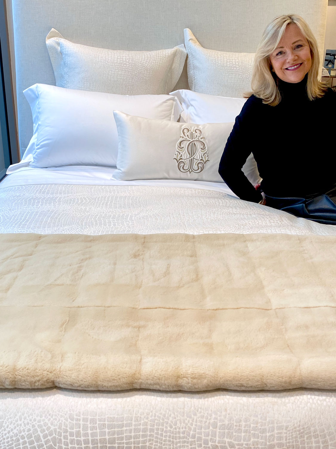 Luxurious Bed Linens