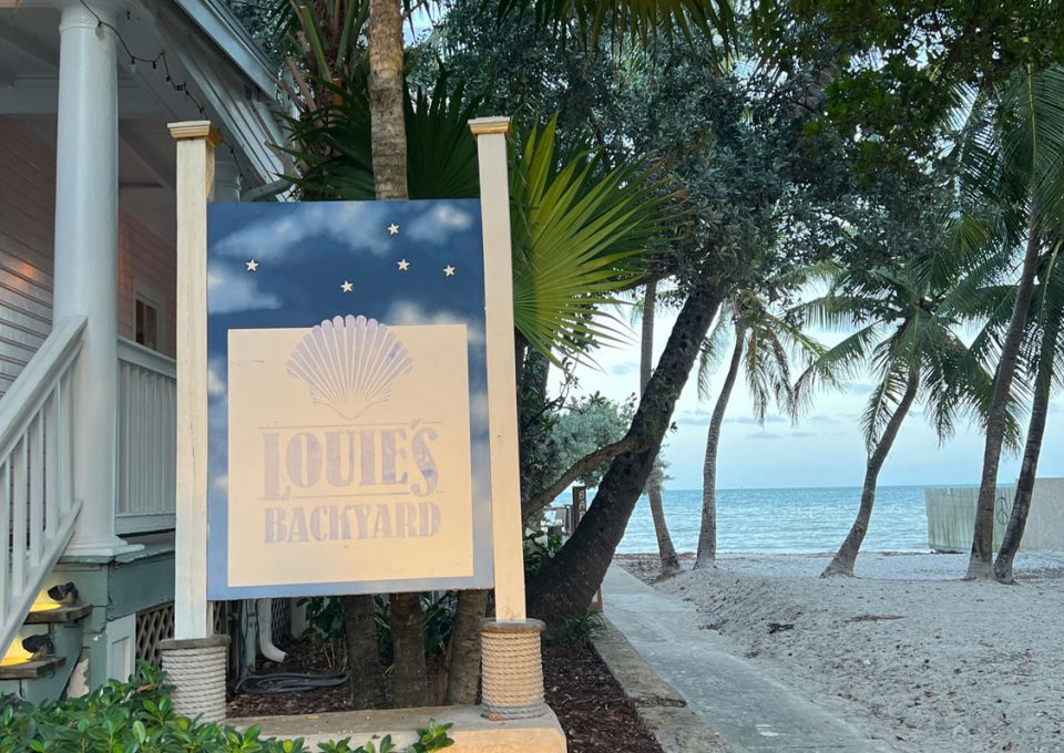 Great Key West Place to Eat like Louie's backyard