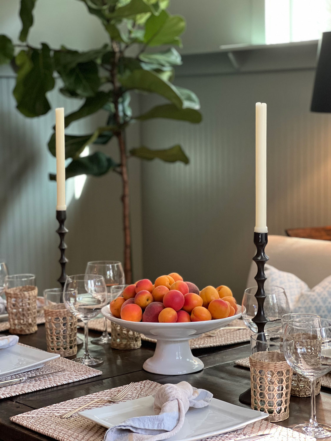 Dinner Party Ideas With Peaches and Sherwin Williams Acacia Haze walls