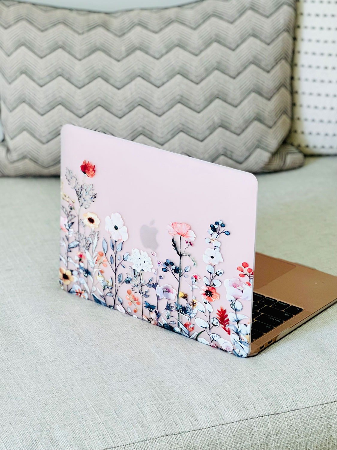 Flowered laptop case
