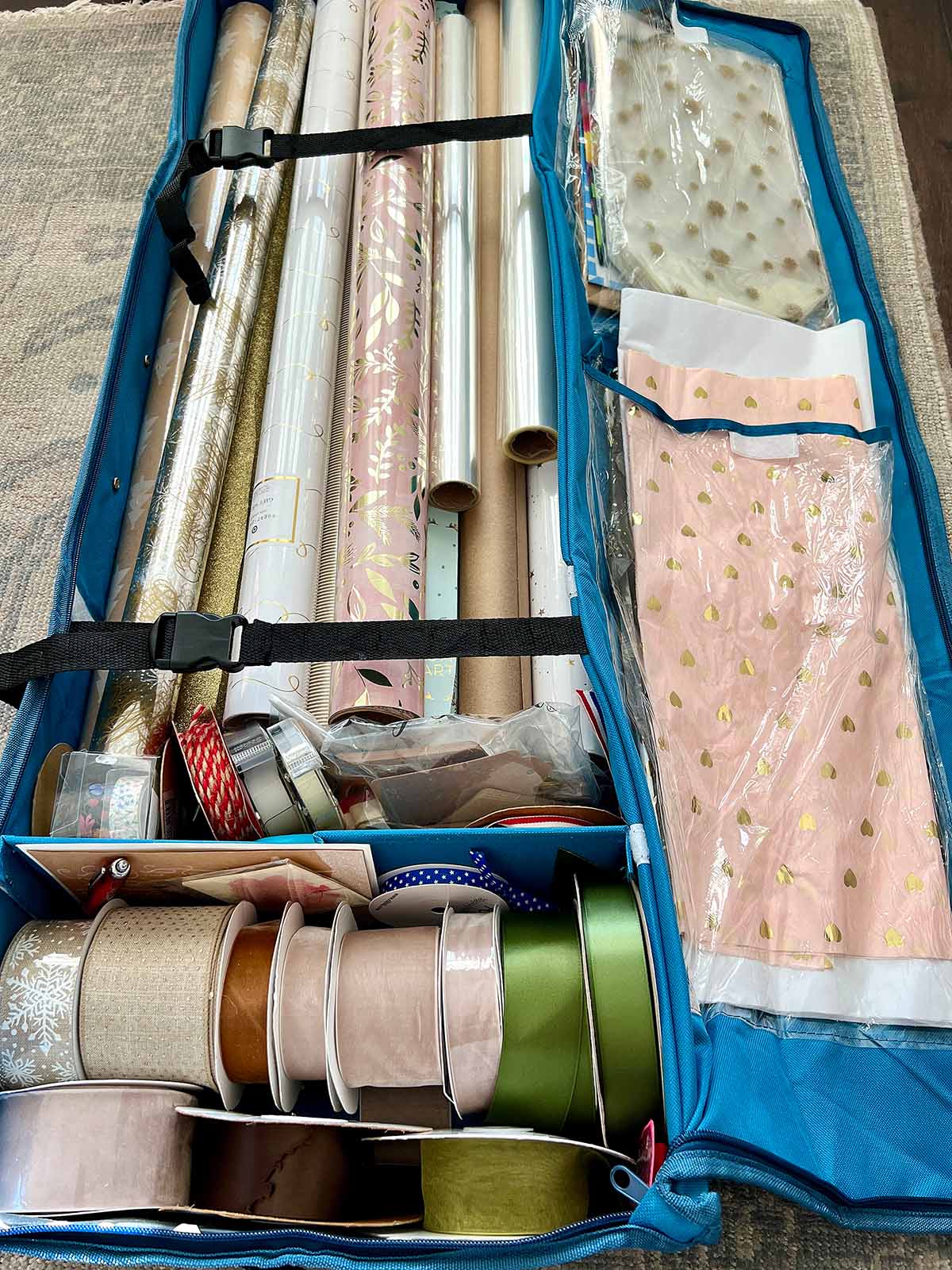 portable wrapping center