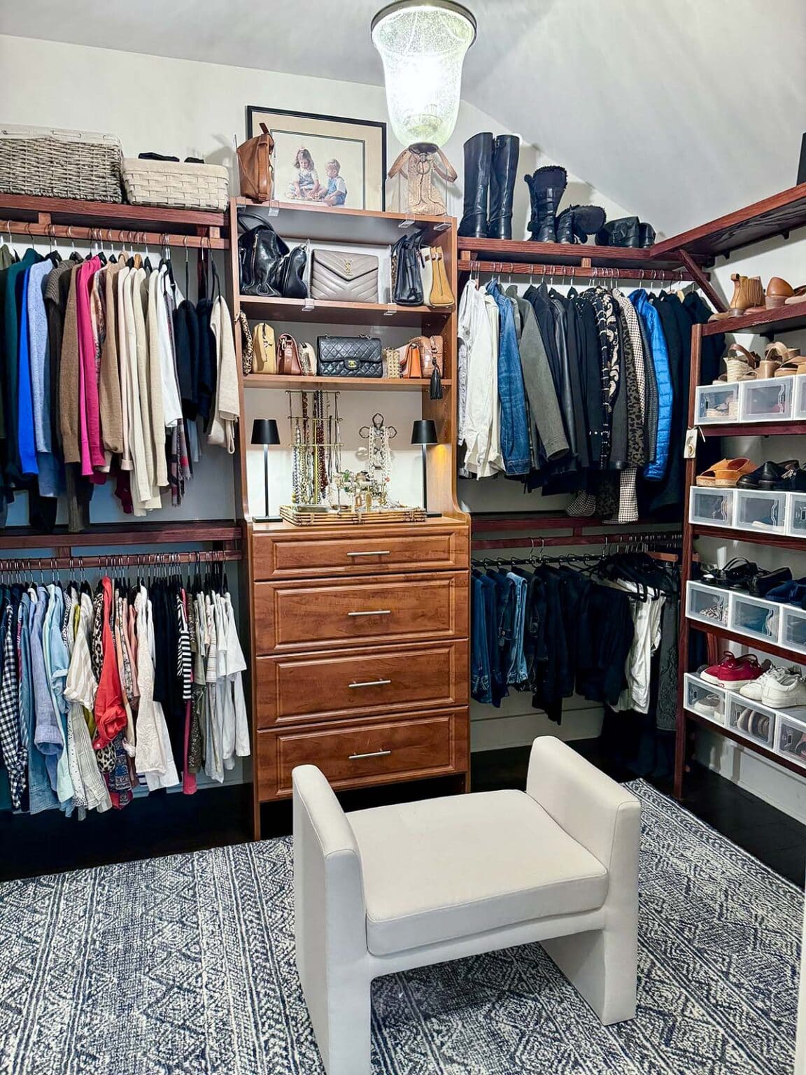 8 Surprisingly Inexpensive Ways To Organize Your Closet | Classic ...