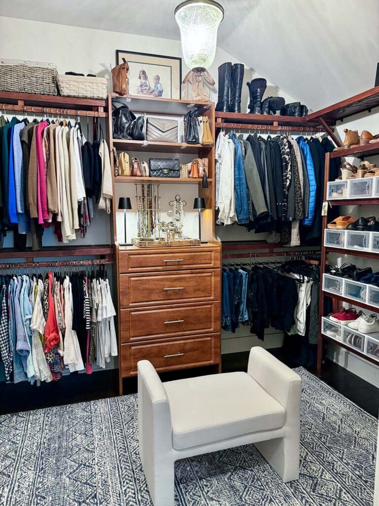 8 Surprisingly Inexpensive Ways To Organize Your Closet